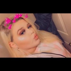 Meet your Posher, Allyson